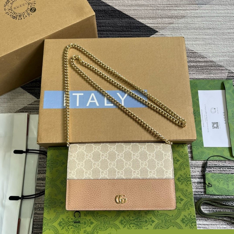 G*u*i wallets & purse